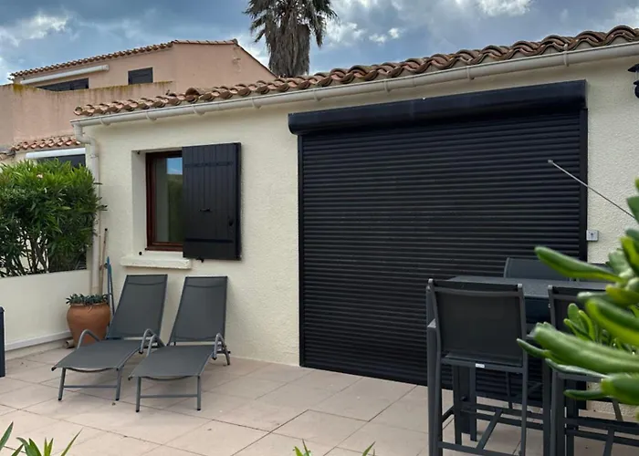 Venus 50 Apartment *